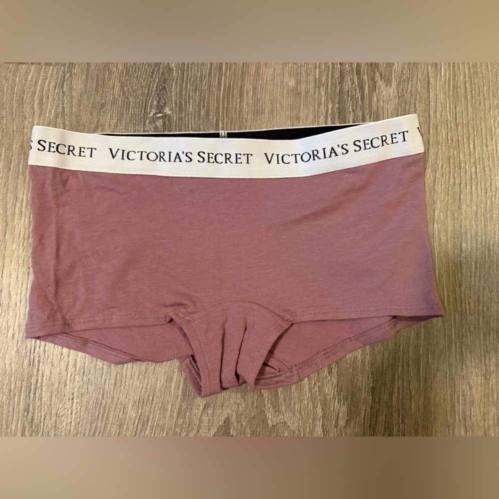Victoria's Secret Boyshort Shortie Panty Small
